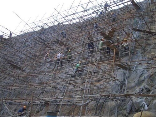 兴宾公路桩基检测