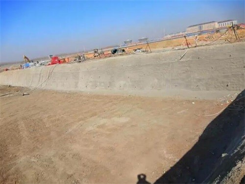 兴宾高铁桩基础建设